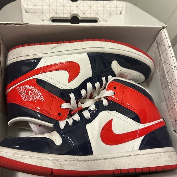 Aj1 authentic women - Picture 1 of 5